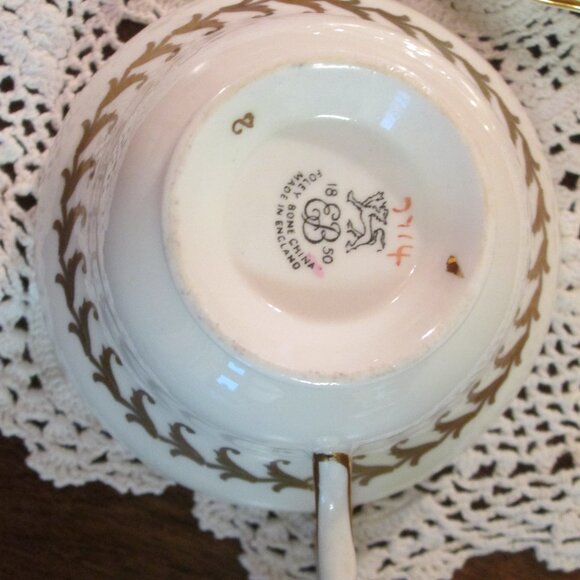 Foley EB large cabbage rose on lime green & white vtg tea cup made in England - Picture 10 of 10